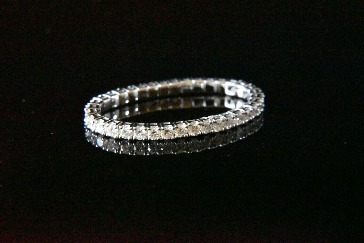 Diamond Eternity Flexible Band in 18KWG – White Diamonds: 0.68Ct