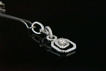 Diamond Pendant in 18KWG – White Diamonds: 0.85Ct