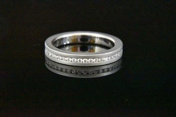 Eternity Band in Platinum – White Diamonds: 0.47ct