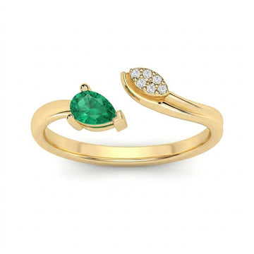 14K Yellow Gold Emerald & Diamond Ring