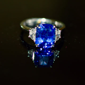 GIA Certified Ceylon Sapphire and Diamond Ring in Platinum